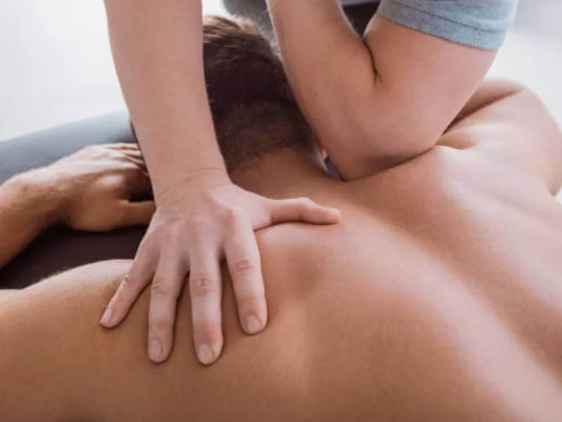 Deep tissue massage treatment